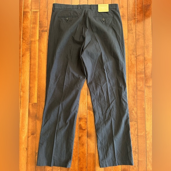 NWT Banana Republic Men's Navy Pinstripe Khaki Pants Size 36x32 - Picture 5 of 7